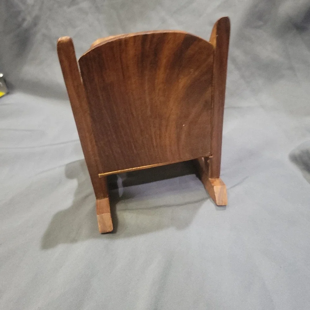 N/A this wooden